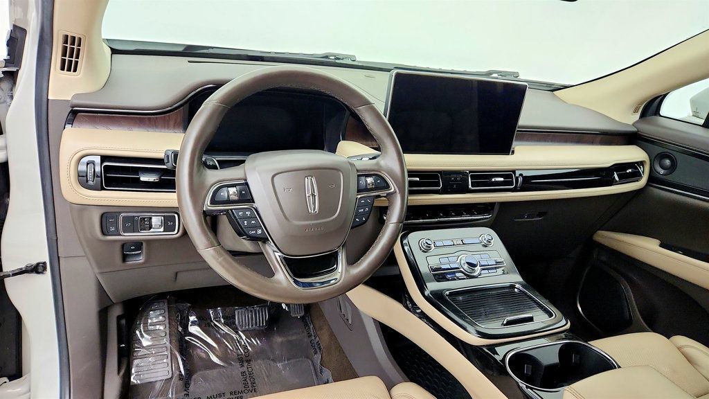 Used 2021 Lincoln Nautilus Reserve w/ Equipment Group 201A AWD/4WD image 13