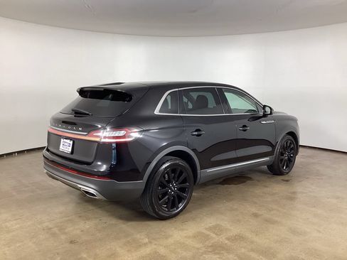 Used 2022 Lincoln Nautilus Reserve w/ Monochromatic Package AWD/4WD image 8