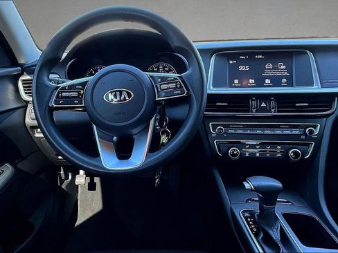 Used 2019 Kia Optima LX FWD image 8