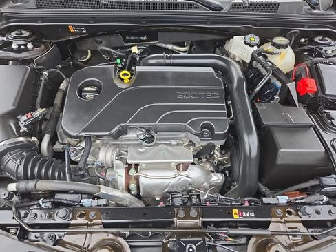 Used 2025 Chevrolet Malibu LT FWD image 27