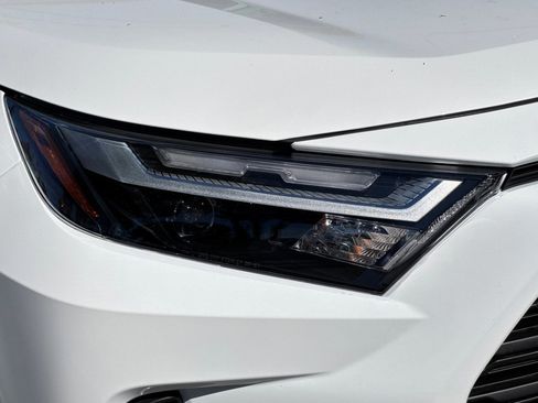 New 2025 Toyota RAV4 XLE image 31