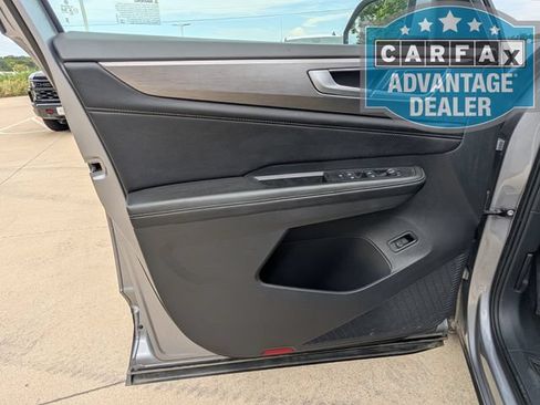 Used 2024 Volkswagen Atlas Cross Sport SE AWD/4WD image 13
