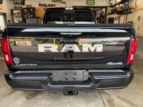 Used 2025 RAM 2500 Limited image 7