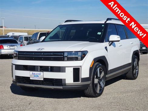 Used 2025 Hyundai Santa Fe Limited image 3