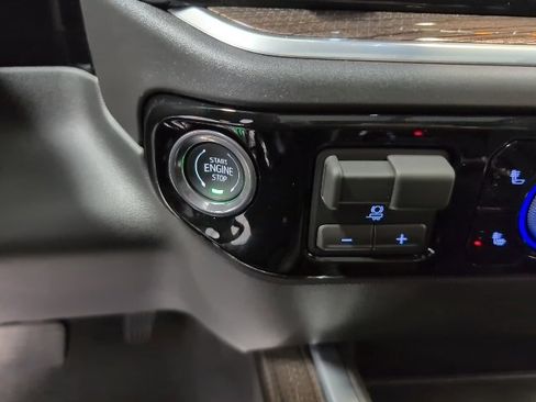 New 2026 Chevrolet Silverado 1500 RST w/ Dark Appearance Package image 27