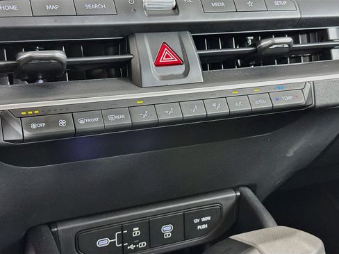 Used 2025 Kia K4 FWD image 23