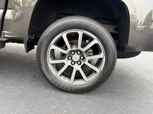 Used 2019 GMC Canyon Denali RWD image 10