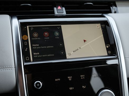 Used 2023 Land Rover Discovery Sport SE R-Dynamic image 25