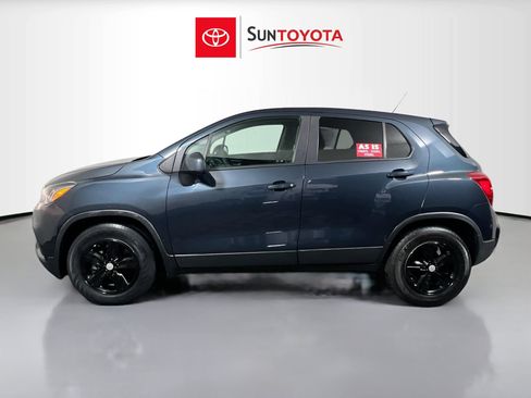 Used 2021 Chevrolet Trax LS w/ Tint and Cruise Package image 7