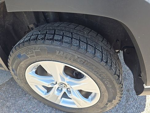 Used 2019 Toyota RAV4 LE image 20