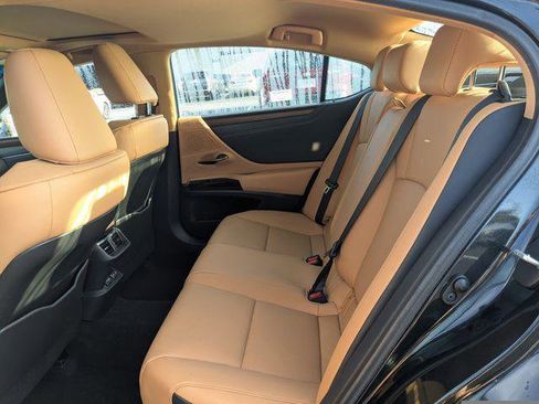 Certified 2025 Lexus ES 350 w/ Premium Package FWD image 13