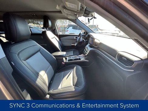 Used 2022 Ford Explorer XLT w/ Equipment Group 202A image 25