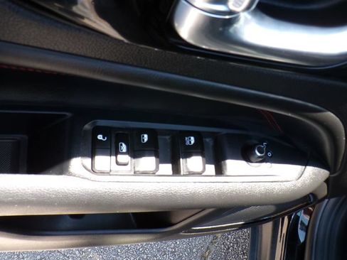Used 2024 Jeep Compass Trailhawk AWD/4WD image 10