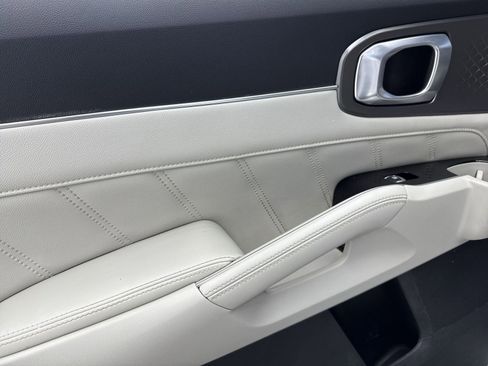 Used 2021 Kia Sorento SX image 32