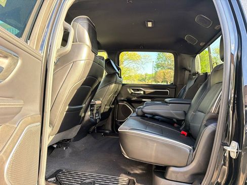 Used 2025 RAM 1500 Laramie w/ Sport Appearance Package AWD/4WD image 5