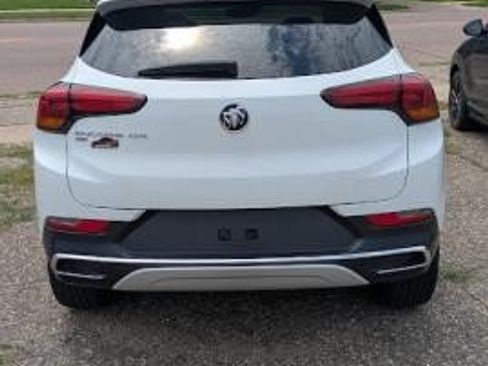 Used 2023 Buick Encore GX Essence AWD/4WD image 6