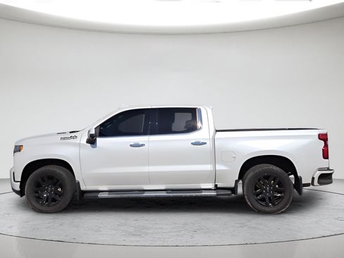 Used 2022 Chevrolet Silverado 1500 High Country w/ Safety Package II AWD/4WD image 8