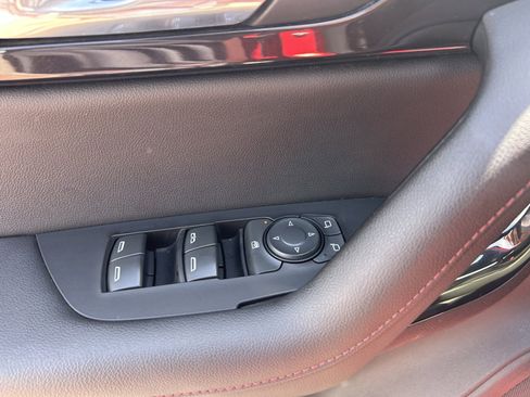 Used 2019 Chevrolet Blazer RS image 12