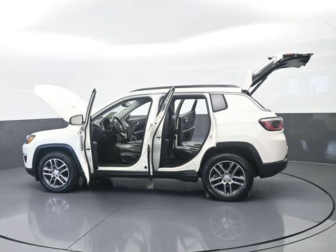 Used 2020 Jeep Compass Latitude FWD image 73