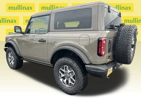 New 2025 Ford Bronco Badlands image 5