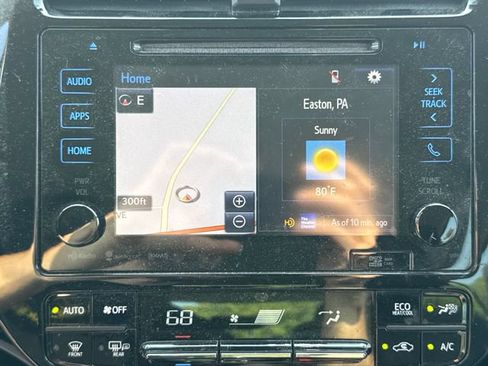 Used 2017 Toyota Prius Three FWD image 25