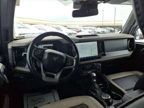 Used 2022 Ford Bronco Wildtrak image 9