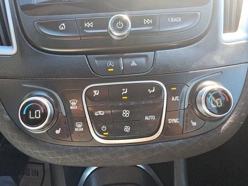 Used 2023 Chevrolet Malibu LT FWD image 30