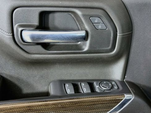 Used 2021 Chevrolet Silverado 1500 RST w/ Convenience Package II AWD/4WD image 17