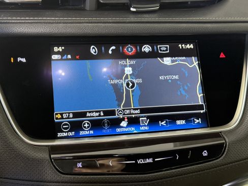 Used 2018 Cadillac XT5 Luxury w/ Driver Awareness Package image 21