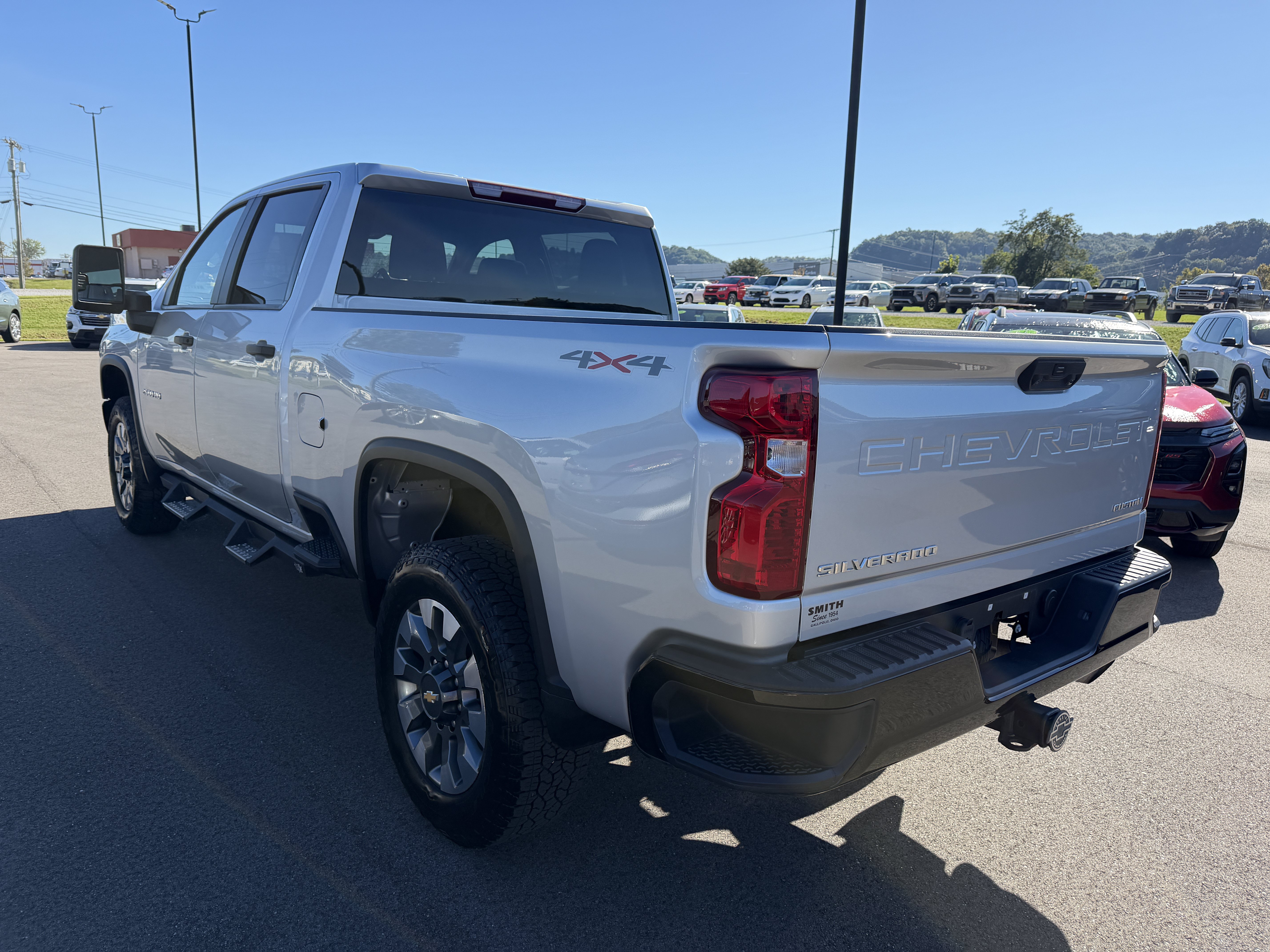 Used 2022 Chevrolet Silverado 2500 Custom w/ Gooseneck/5TH Wheel Package AWD/4WD image 4