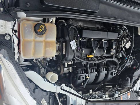 Used 2018 Ford Focus SE image 53
