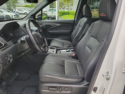 Used 2023 Honda Passport TrailSport image 14