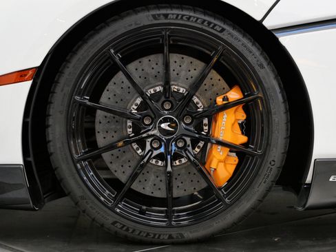 Used 2019 McLaren 600LT RWD image 9