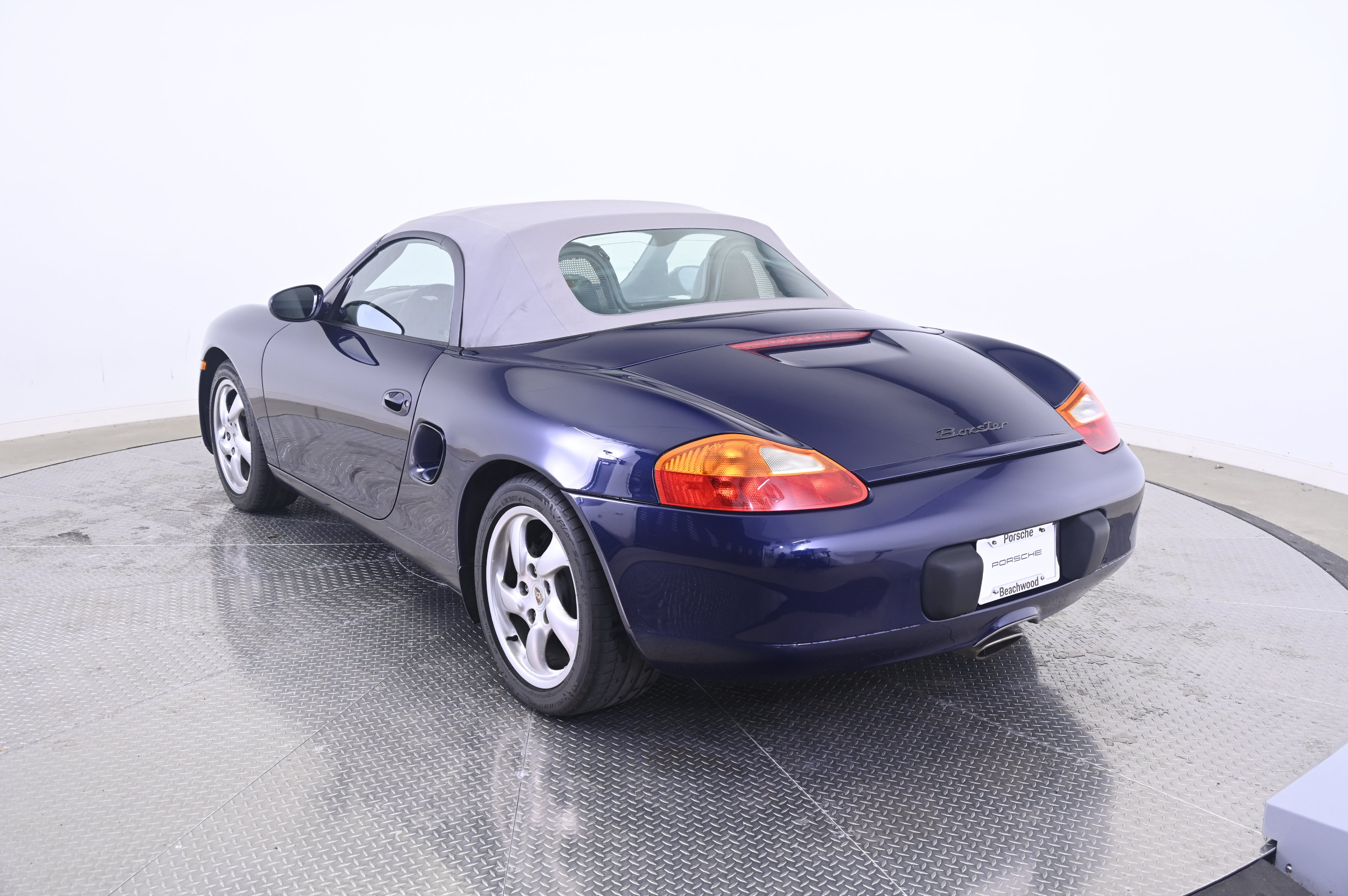 Used 2001 Porsche Boxster RWD image 13