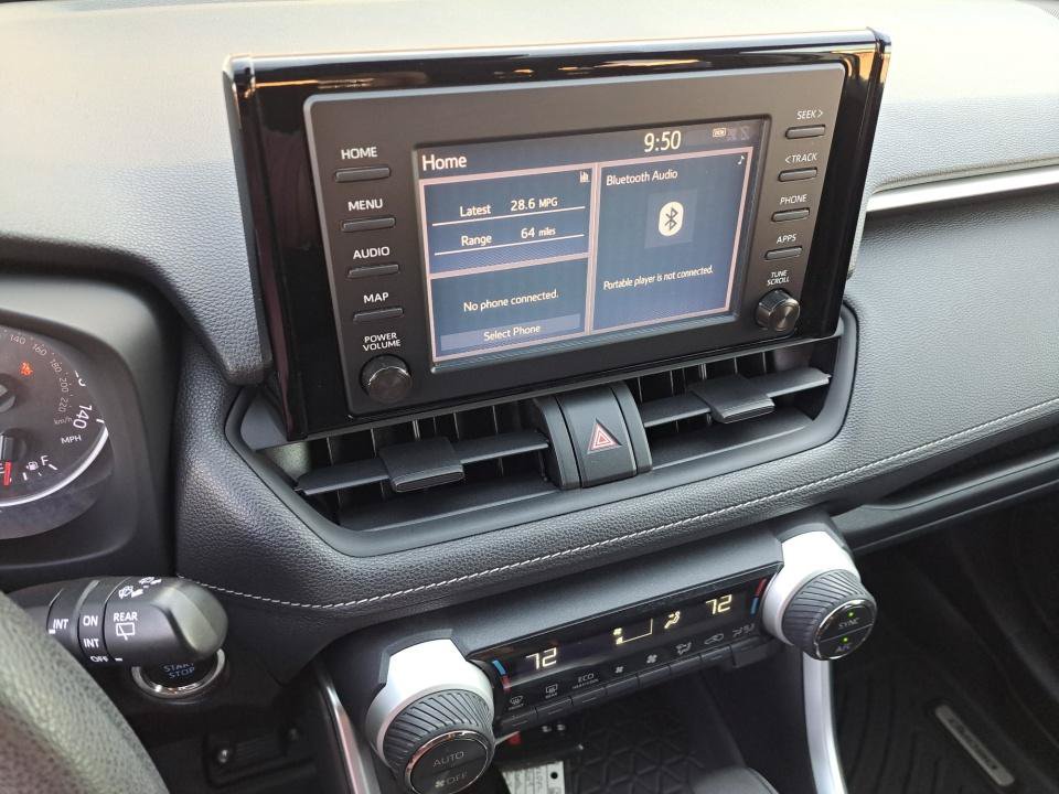 Used 2019 Toyota RAV4 XLE FWD image 30