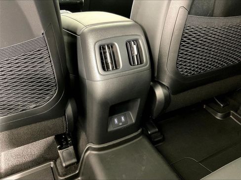 Certified 2023 Hyundai Tucson Limited AWD/4WD image 10