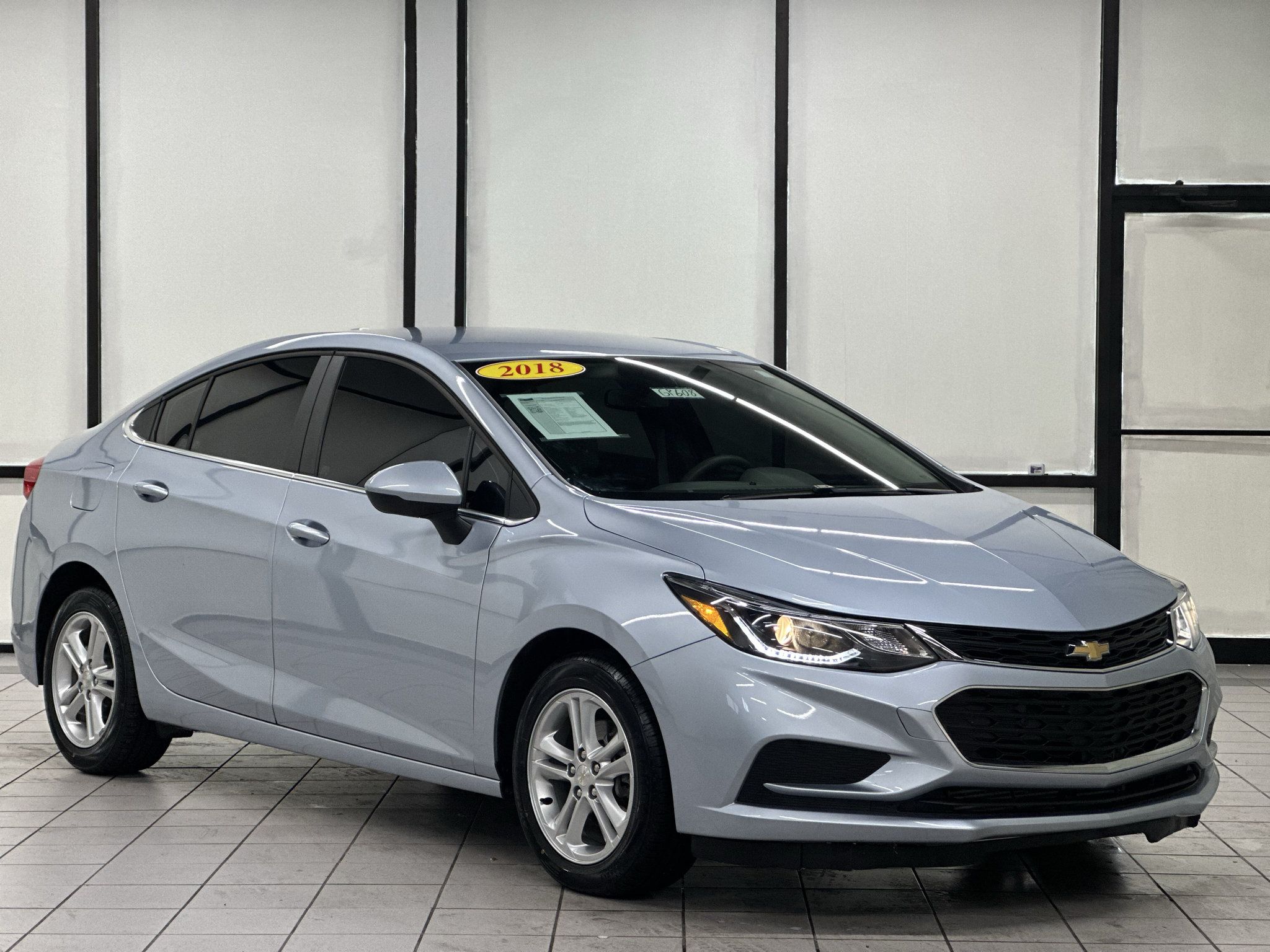 Certified 2018 Chevrolet Cruze LT w/ Convenience Package FWD image 1
