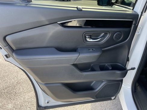 Used 2023 Honda Pilot EX-L image 12