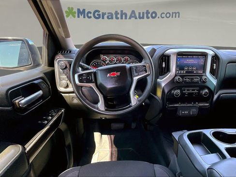 Used 2020 Chevrolet Silverado 1500 LT w/ LT Value Package AWD/4WD image 10