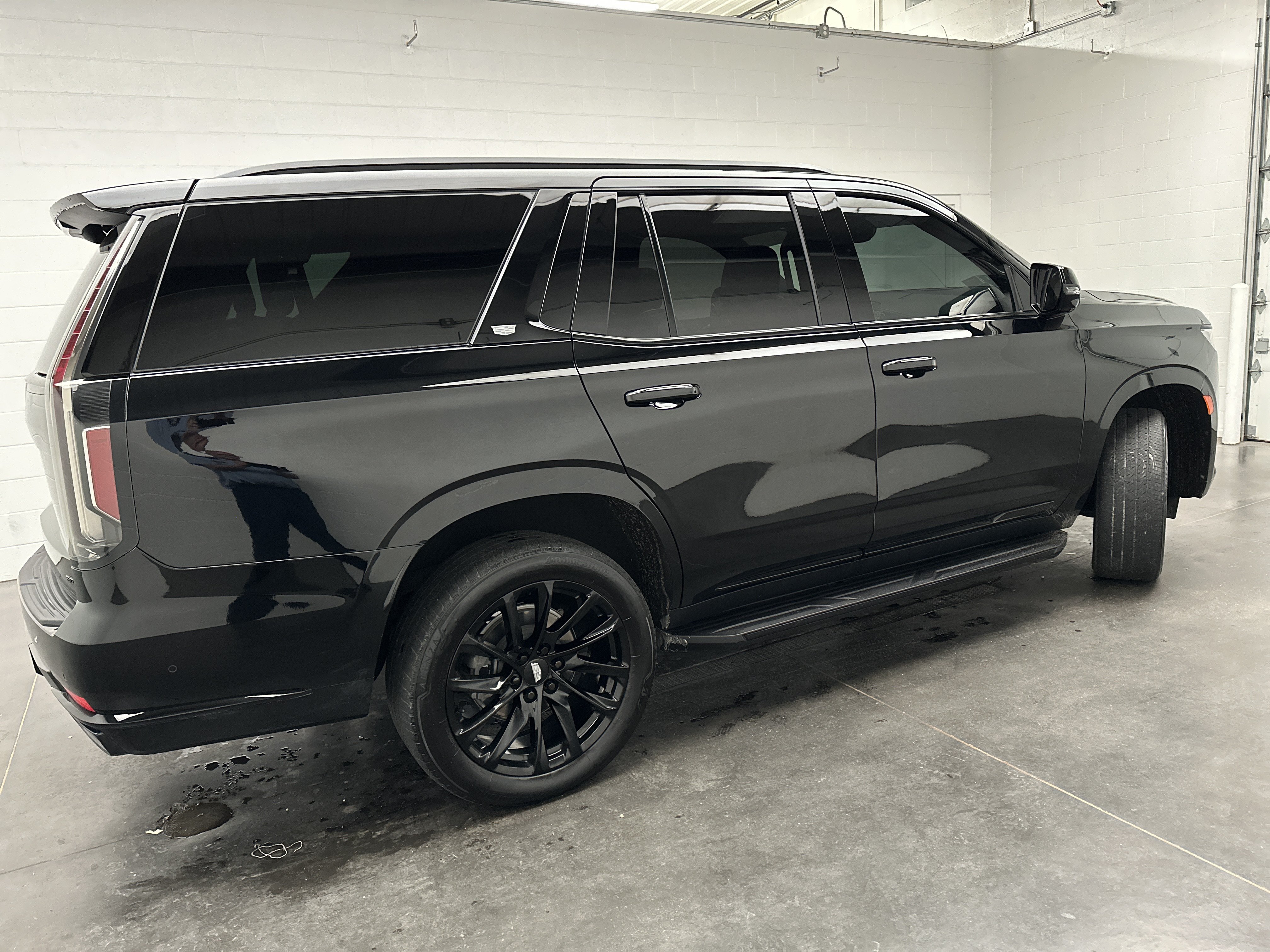Used 2024 Cadillac Escalade Sport w/ LPO, ONYX Package AWD/4WD image 10