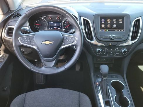Used 2022 Chevrolet Equinox LT AWD/4WD image 9