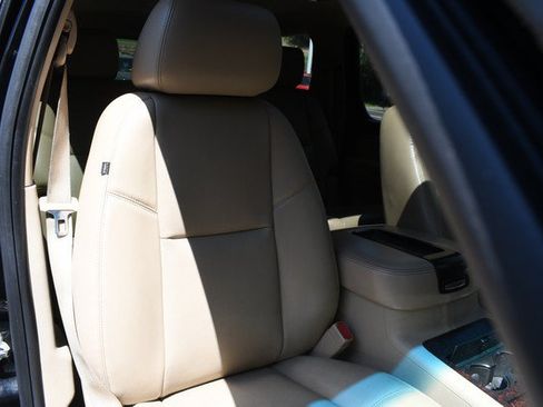 Used 2014 GMC Yukon XL Denali AWD/4WD image 27