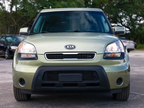 Used 2011 Kia Soul + FWD image 17