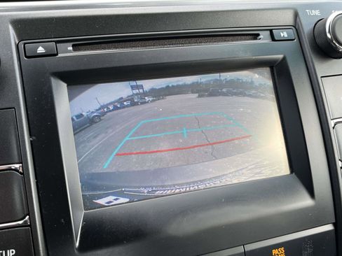 Used 2017 Toyota Camry LE image 23