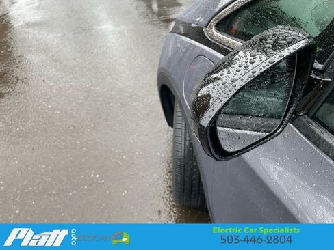 Used 2022 Chevrolet Bolt LT w/ Infotainment Package image 16