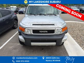 Used 2007 Toyota FJ Cruiser 4WD w/ Upgrade Pkg 1 video 2