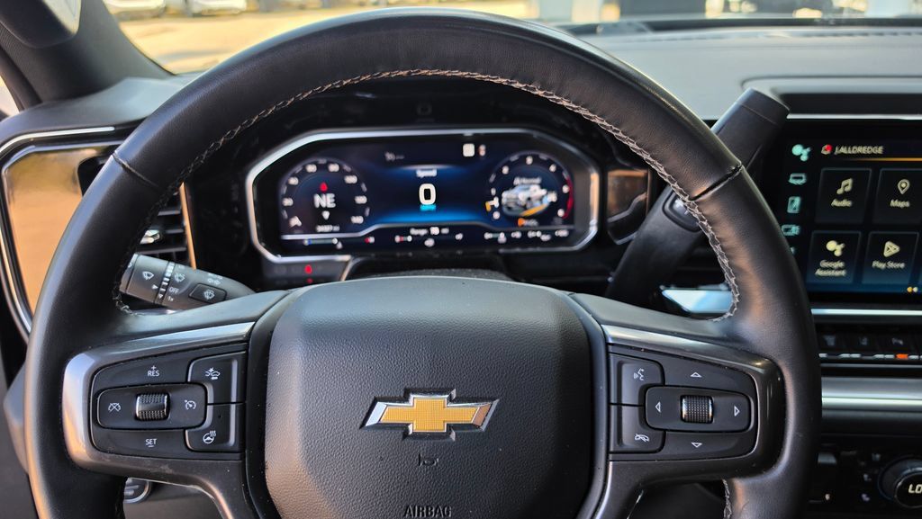 Used 2024 Chevrolet Silverado 2500 High Country w/ High Country Premium Package AWD/4WD image 17
