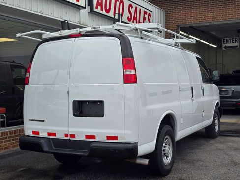 Used 2020 Chevrolet Express 2500 w/ Driver Convenience Package image 8