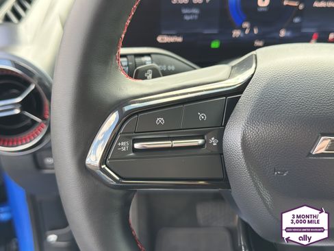 Certified 2026 Chevrolet Equinox EV RS FWD image 17