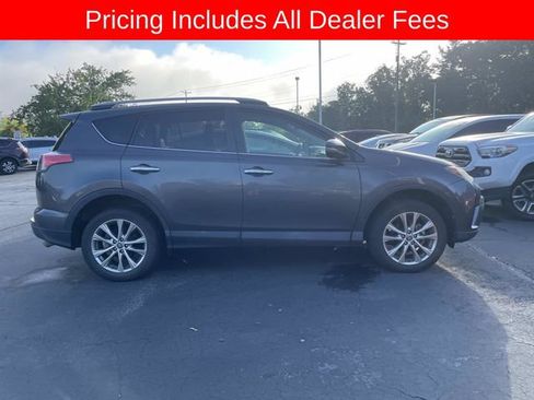 Used 2018 Toyota RAV4 Limited AWD/4WD image 12